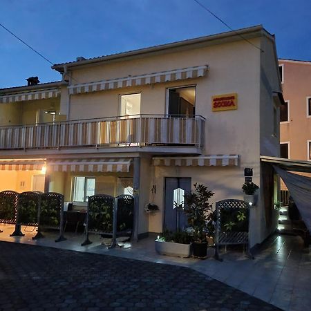 Apartmani Sojka Rovigno Esterno foto